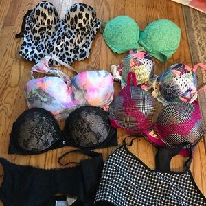 Lot of VS and Pink brand bras.